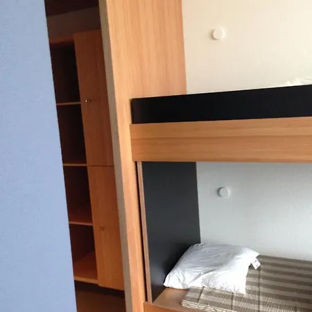 Youth Auberge de jeunesse *
