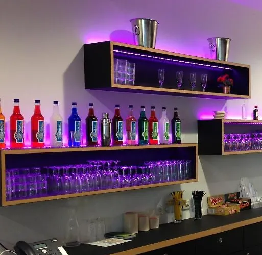 بيت شباب Youth