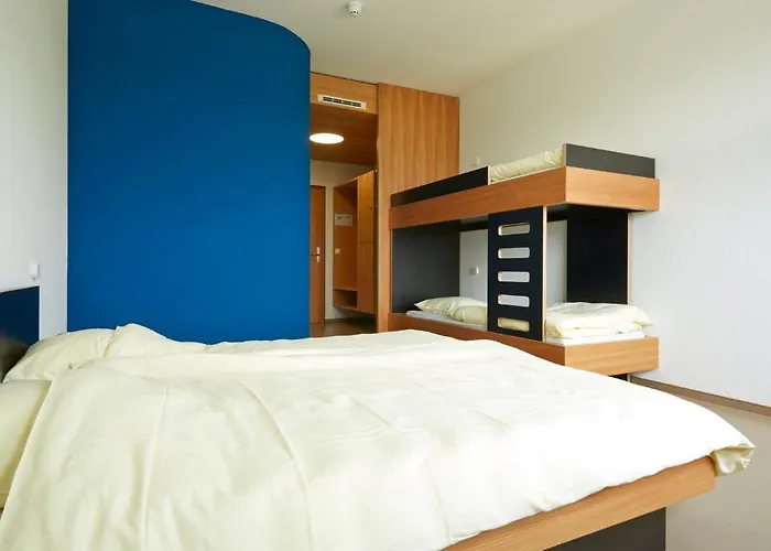 Youth بيت شباب *