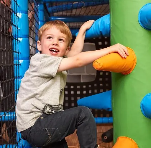 بيت شباب Youth بوفورت