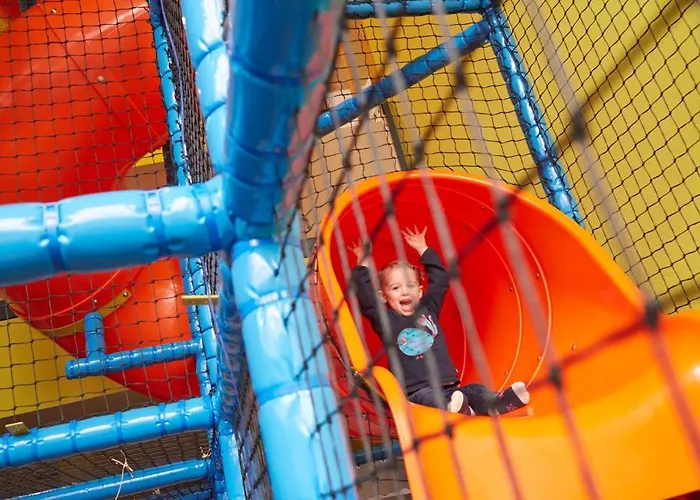 بيت شباب Youth