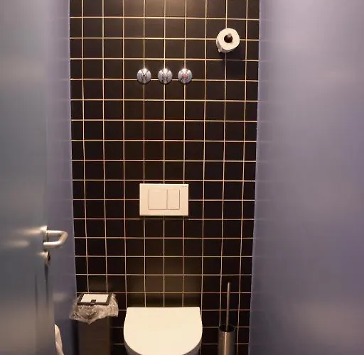 بيت شباب Youth *